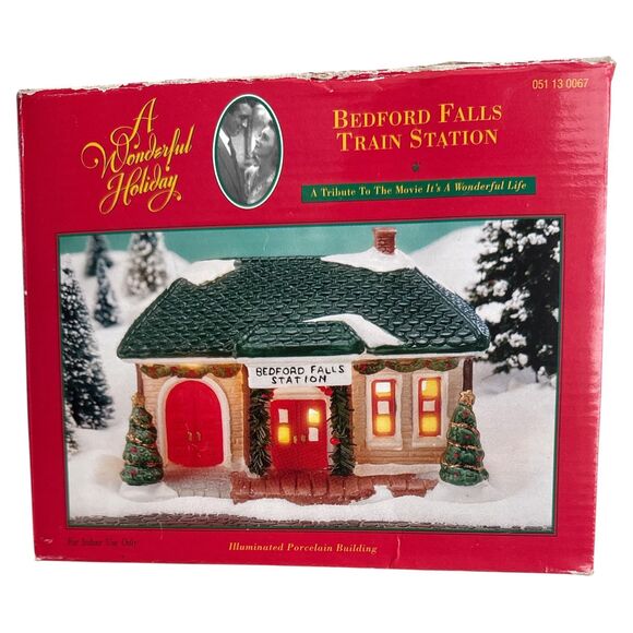 It’s a Wonderful Life Train Station Village House | Bedford Falls Light-Up Decor - Picture 10 of 11